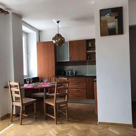 Nina Na Bielanskiej Varsavia Esterno foto