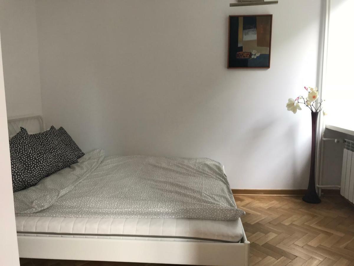 Nina Na Bielanskiej Varsavia Esterno foto